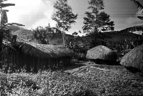 The nearly completed hunu in Abukulmo