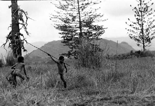 Children playing sikoko wasin