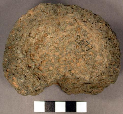 Paint mortar fragment. cup-like stone vessel. round, with rounded basin (1.7 cm.