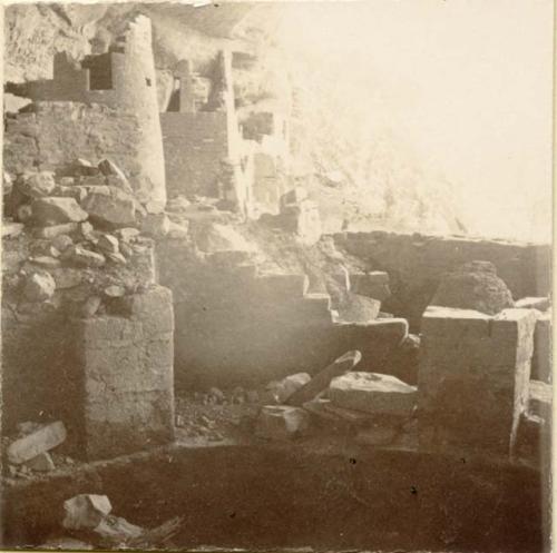 Ruins of Cliff Palace from center looking South