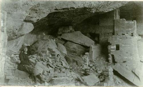 Lower end of Cliff Palace ruins,  Mrs. Sunner and Helen L. Sumner