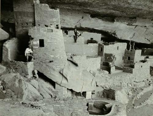 Cliff Palace Ruins, two men on ruins