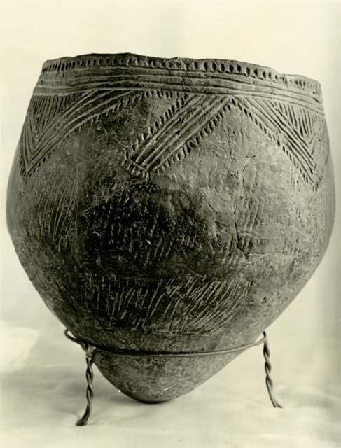 Vessel from collection of Edward H. Rogers, #3484