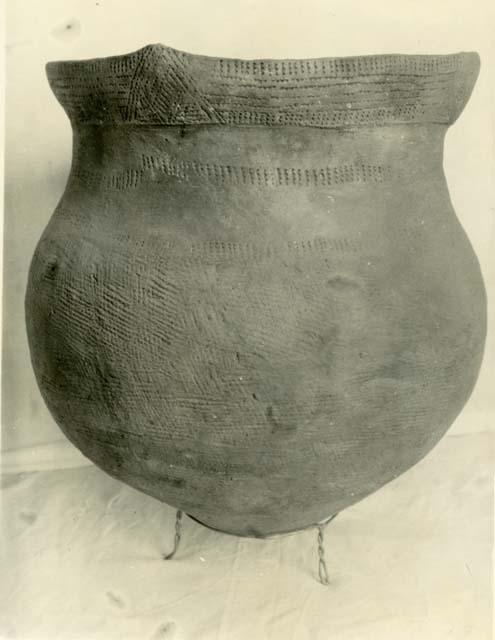 Vessel from collection of Edward H. Rogers