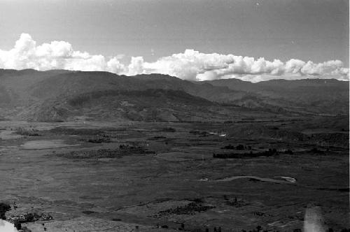 Looking out across Kossi Alua and Wittaia territory towards the Tukumba and Homoak