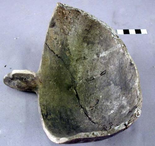 Bird effigy vessel fragment