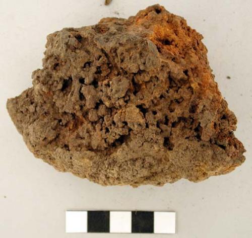 Raw material, ferrous soil concretion