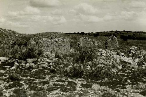 Church at Quivara ruins of a wall.