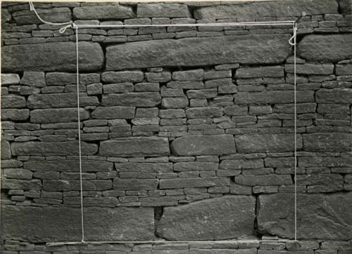 Late middle-period masonry in Pueblo Bonito; Close-up of wall