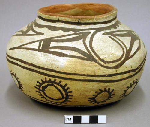 Jar, polacca polychrome style c. zuni rain bird design.