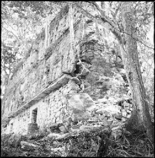 Northwest end of structure 33 at Yaxchilan