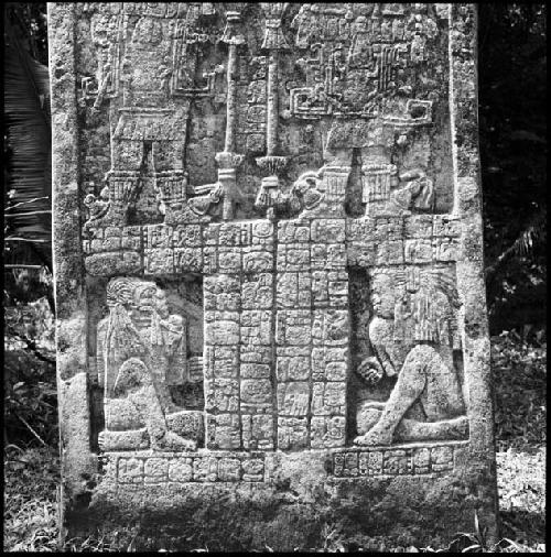 Stela 1 at Ixkun