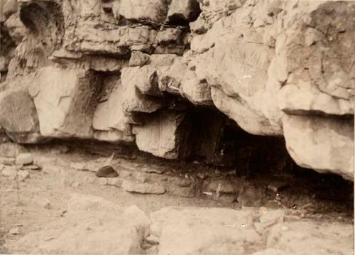 Pictographs near Darter Ranch; Reeves, Pecos, and Jeff Davis Company