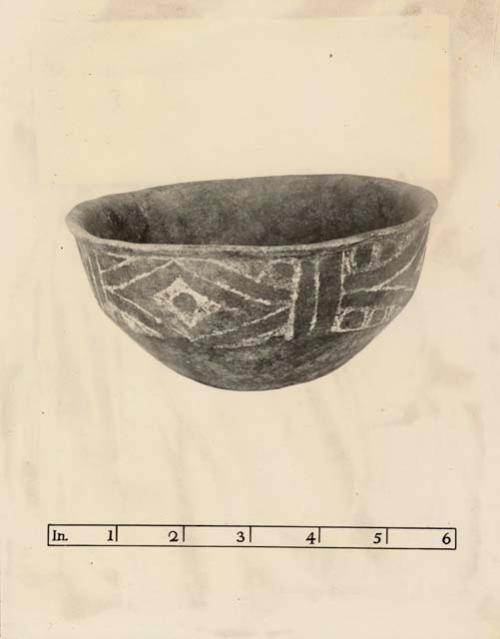 Small bowl from a burial with concentric parallelograms design