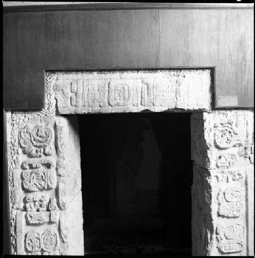 Lintel from Xcalumkin