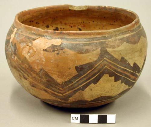 Bowl, polacca polychrome style c. int: splatter design; ext: linear design. 10.3