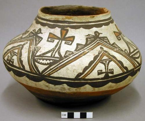 Jar, polacca polychrome style c. animal design.