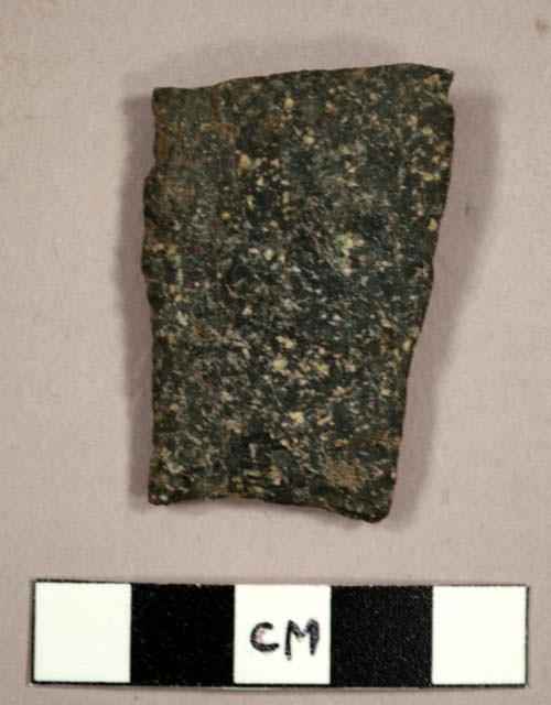 Stone porjectile point, foxcreek type