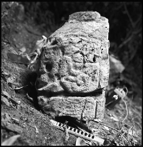 Stela 4 at Piedras Negras