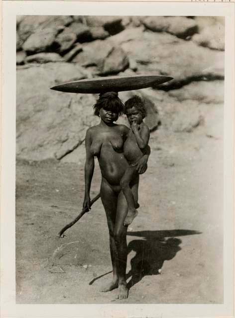 Arunta Woman, Child and Pitchi