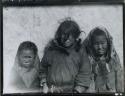 Portrait of three girls. Kappok is the biggest, Iglanisak, unknown