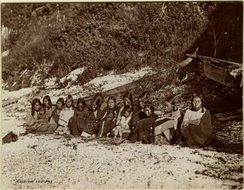 Group of Koskimo women and girls