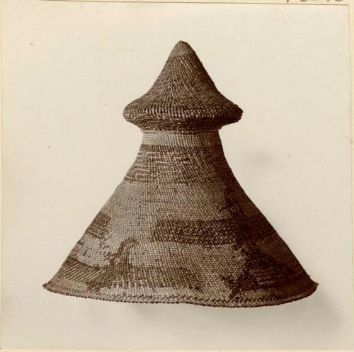 Basketwork hat, object in Peabody (18th century).