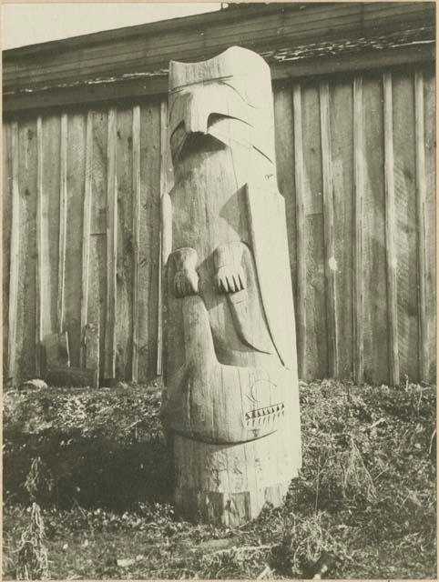 Clayoquot Totem Pole