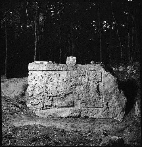 Stela 5 at La Honradez