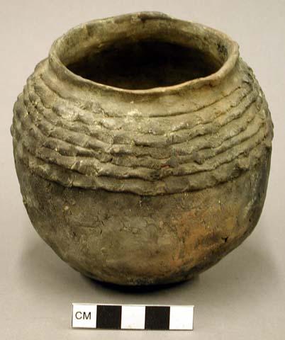Jar, polacca polychrome style d. reproduction of primitive ware. 10.6 x 11.4 cm.