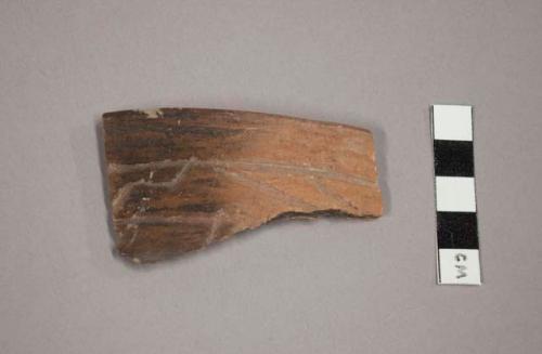 Incised potsherds -brown