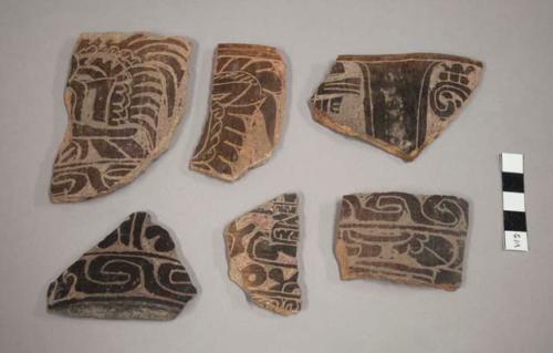 Incised potsherds - background cut away - type IIe