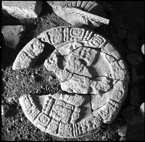 Altar (Monument 114) at Tonina