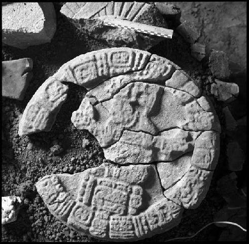 Altar (Monument 114) at Tonina