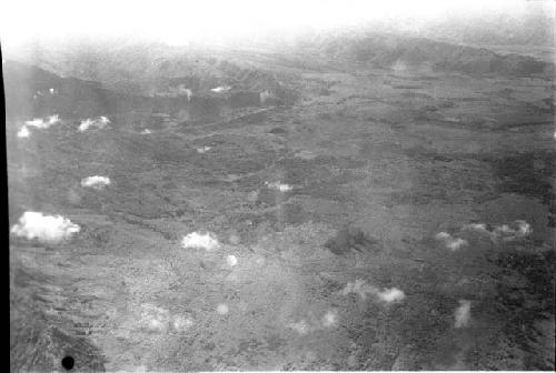 View from the air, leaving the Baliem Valley