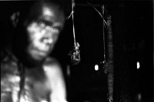 Tuesiké sitting in honai the day after he was wounded in the salek led by Tegé Warek