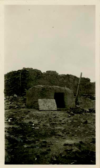 Earth oven of Pueblo type