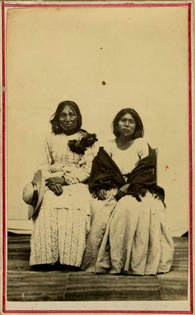 Women of pueblo