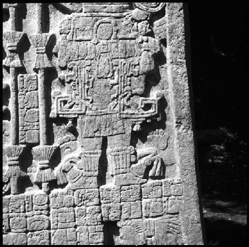 Stela 1 at Ixkun