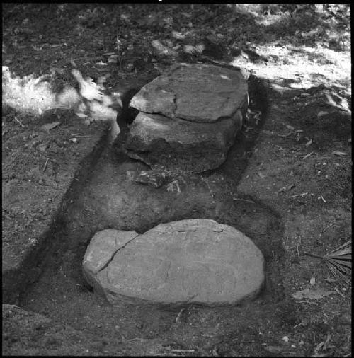 Altar of Stela 3 at Ixkun