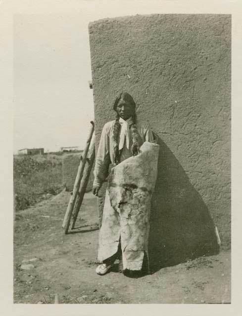 Taos man wearing Old Buffalo robe