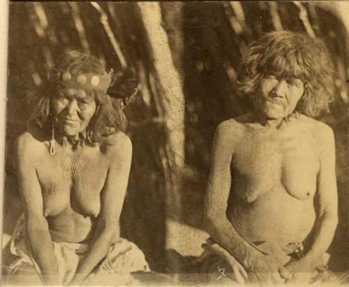 Two Apache Mohave women