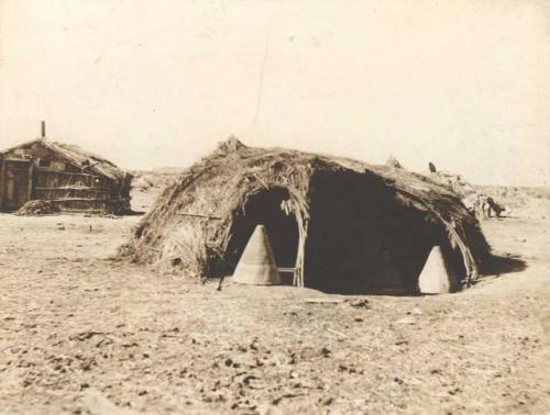 Mike Branagan's Paiute House and Old woman's house