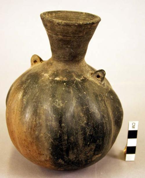 Black pottery jar