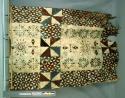 Tapa cloth, border, 4 sides, consisting of 4 blocks of stamped crosses, alternat