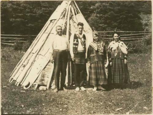 Chris Morris, Peter Dewy, Marianne Morris, and Mrs. Morris in costume