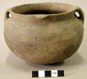 Ceramic complete vessel, two handles, short neck
