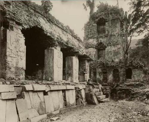 Western inner court and north face of the Tower in the Palacio, after excavation