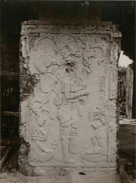 Stucco ornament on the East facade of the Palacio, House A