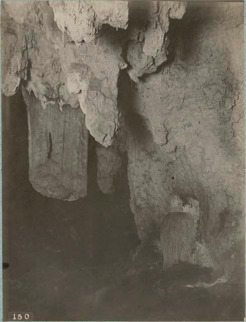 Fountain near chamber 3, cave of Loltun, Mexico